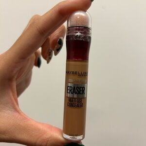 NWT Maybelline Instant Age Rewind Eraser Dark Circle Treatment Concealer